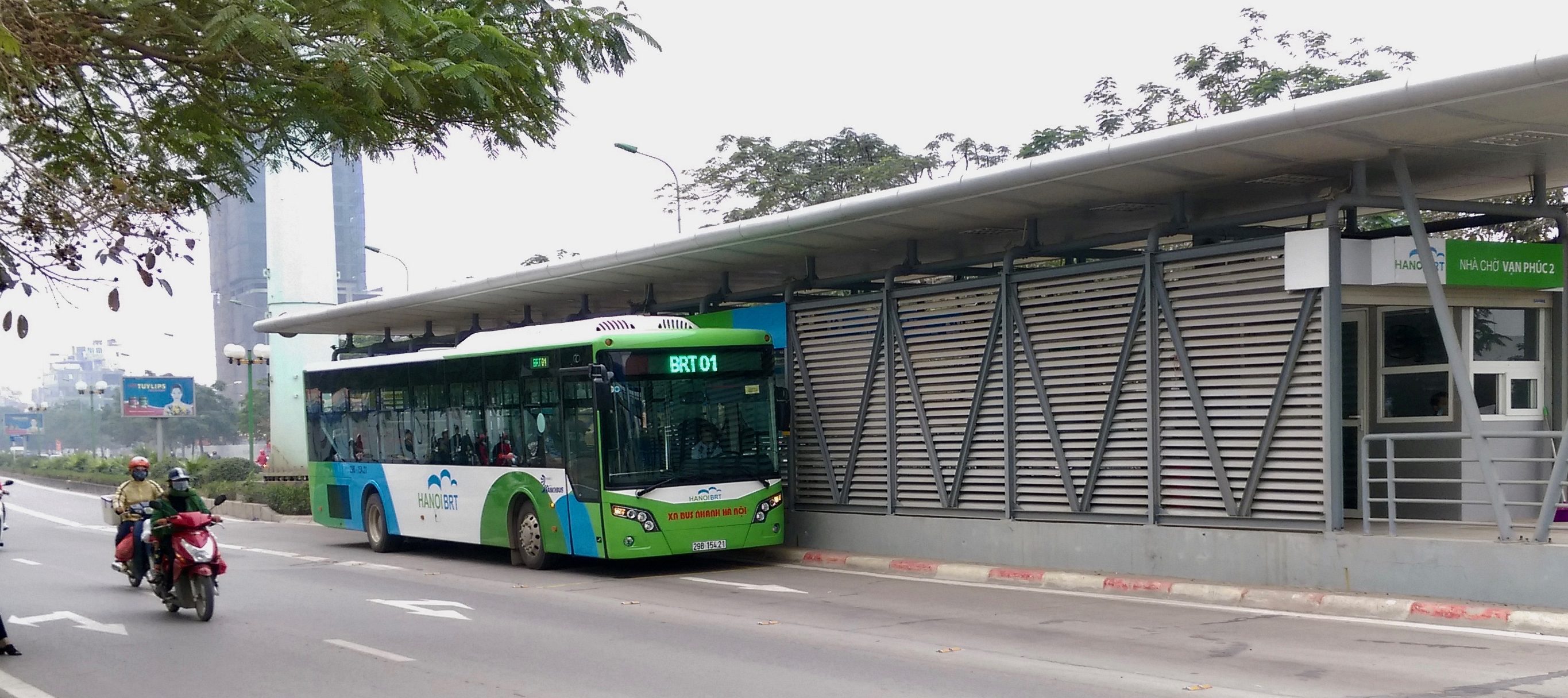Read more about the article Trên tay xe bus nhanh Hanoi BRT đầu tiên tại Hà Nội